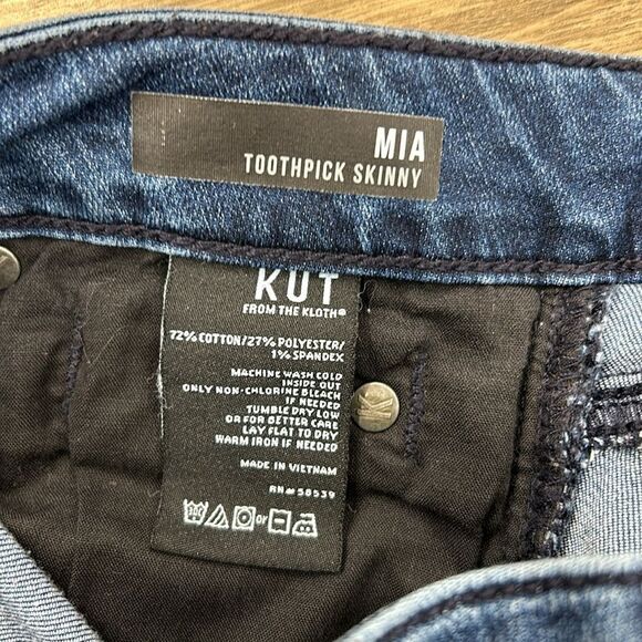 Kut from the Kloth Toothpick Skinny Jeans Distressed - Picture 4 of 7